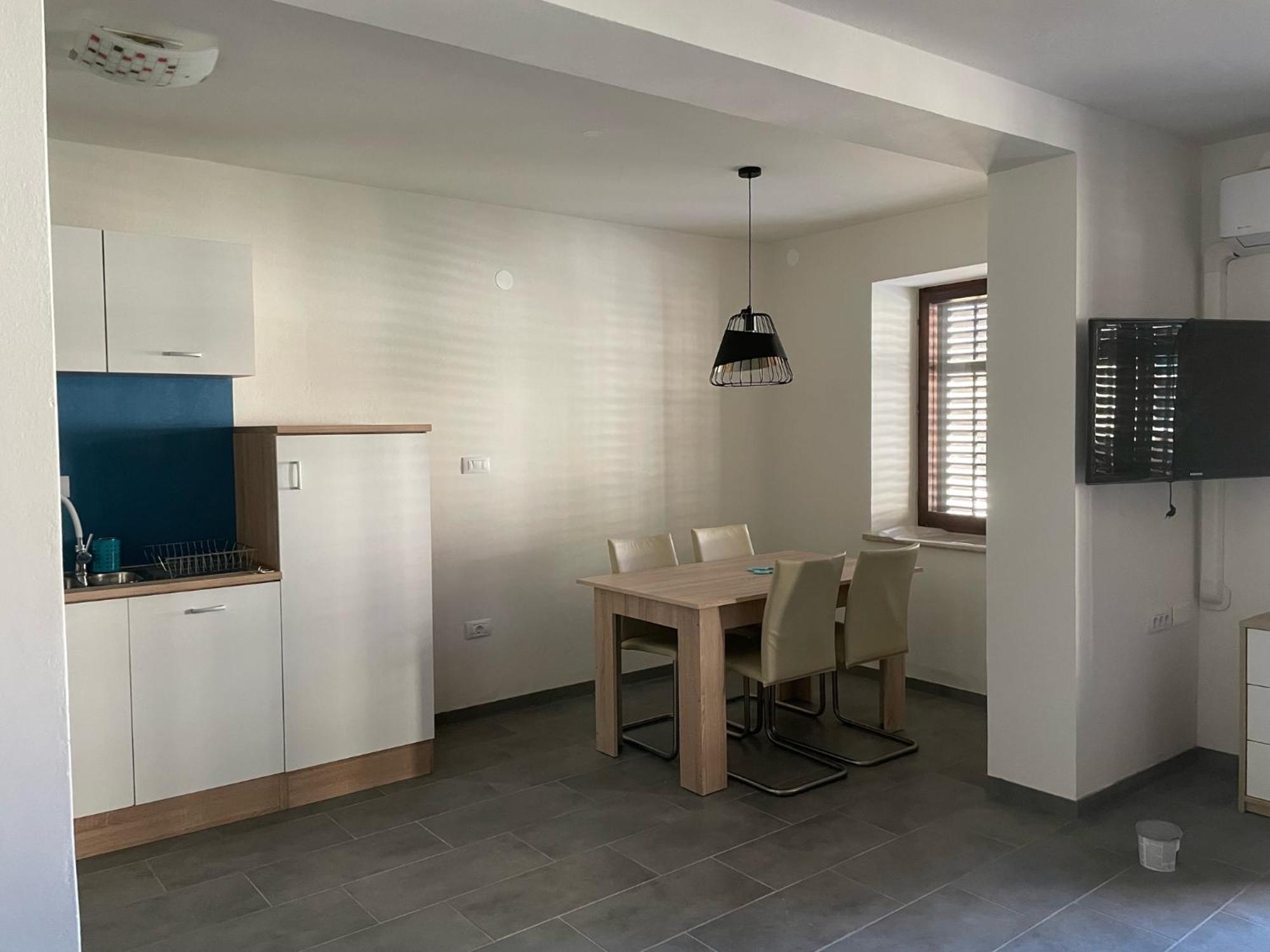 Apartamento Old Square House - Hisa Na Starem Trgu Tolmin Exterior foto